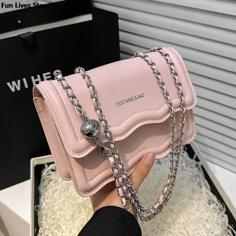 Lolita Ladies Clutch Totes Sweet Fashion Leather Handbags Women Party Shoulder Purse Elegant Girls Crossbody Bag with Chains