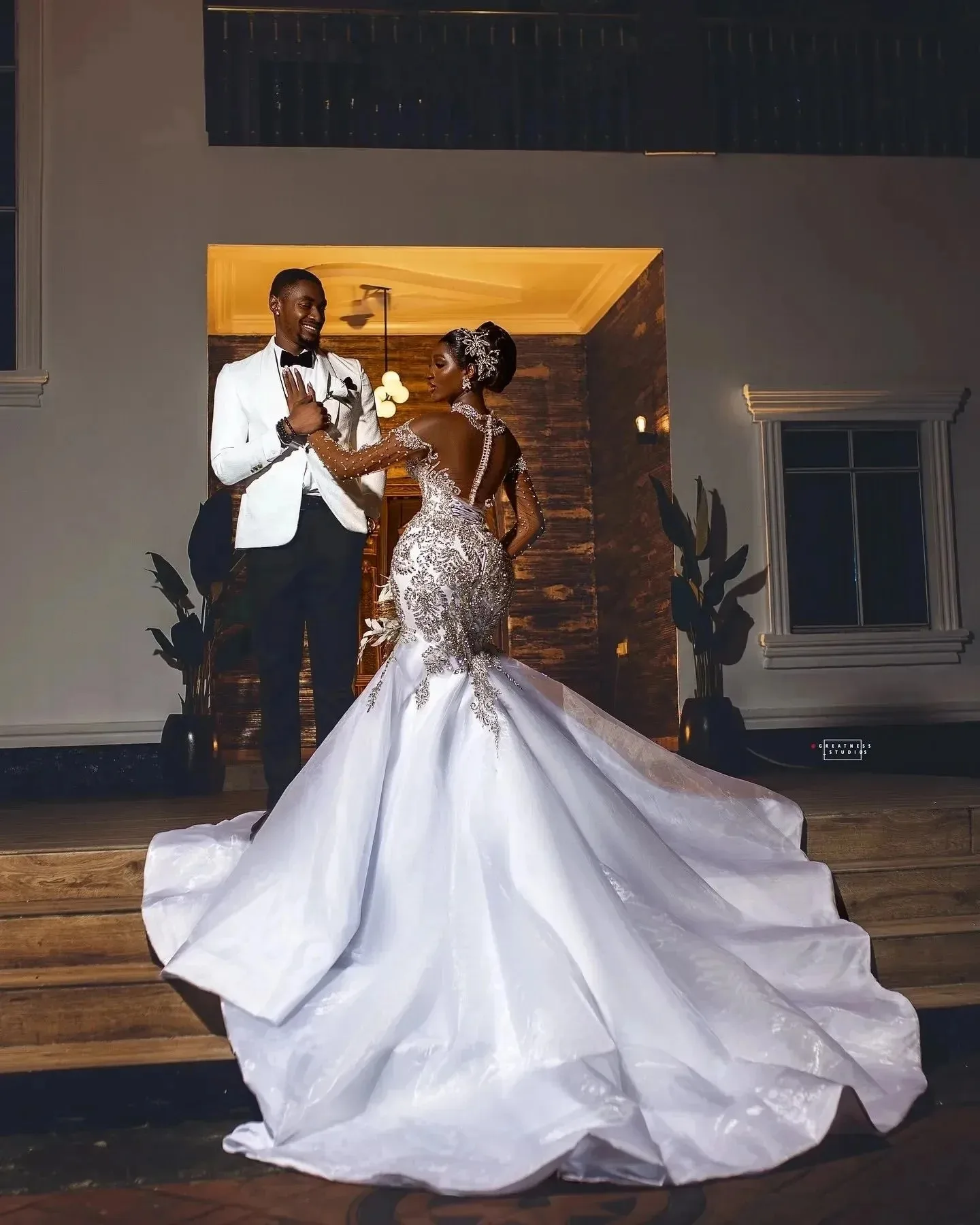 Customized New Plus Size African Mermaid Wedding Dress Bridal Gowns For Bride Illusion High Neck Long Sleeves Beaded Lace