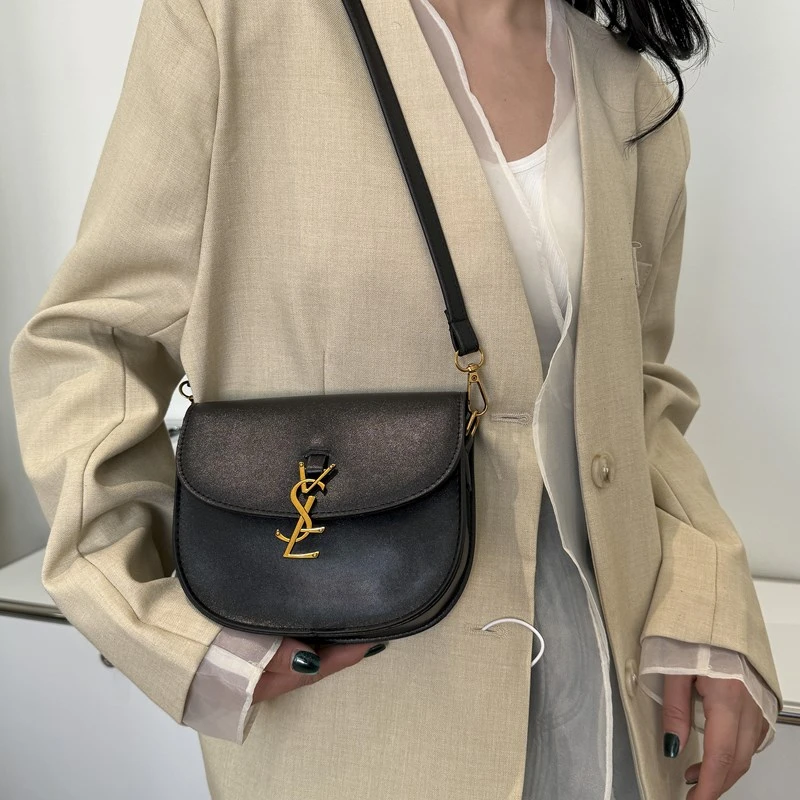 Tas selempang rantai mewah, dompet wanita yang indah, tas bahu wanita, tas tangan desain modis