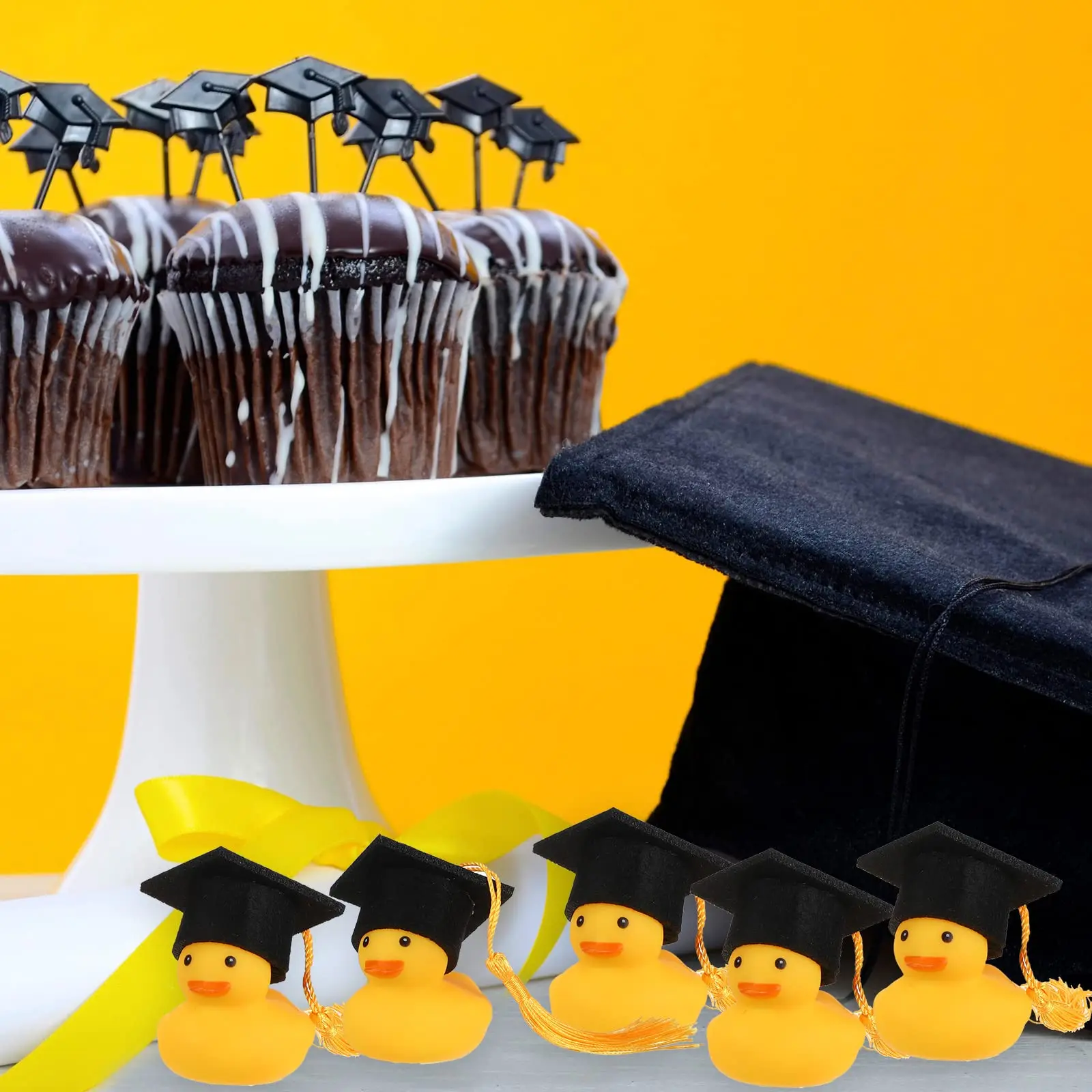 100 Pcs Graduation Rubber Duck with Grad Cap Grad Party Bath Rubber Duck Car Rubber Duck for Grad Gift Party Car Dashboard Decor