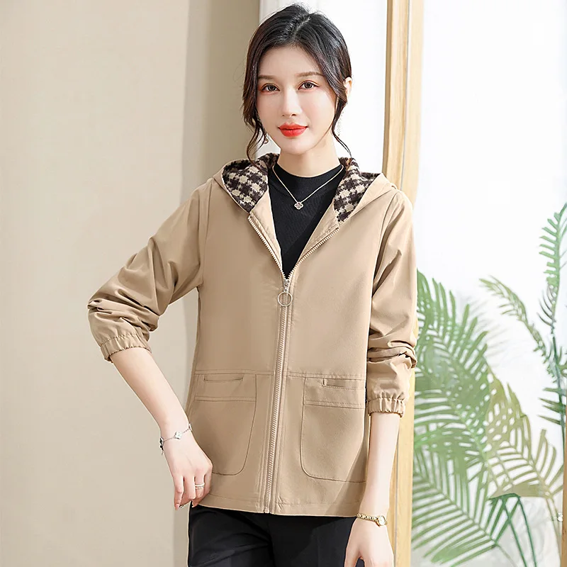 Middle Aged and Elderly Women's New Style Western-style Mother Windbreaker Medium Long Casual Loose Fitting Upper Garment