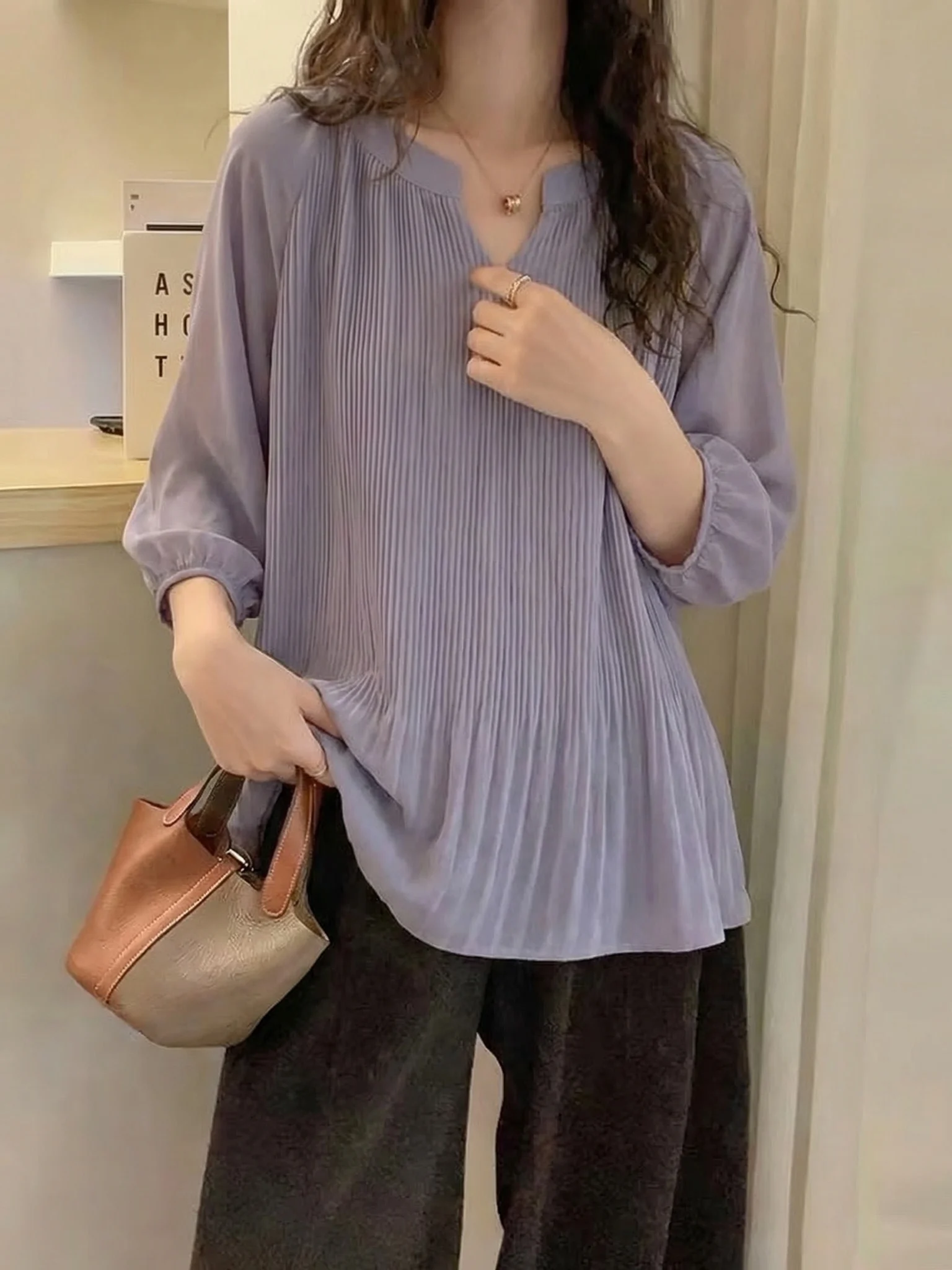 Slim Fit Short Sleeve V-Neck T-Shirt Women's Korean Style Summer New Arrival Light Weight Purple Top for plus Size Ladies