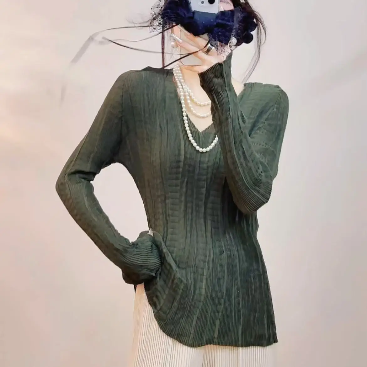 

Miyake Style Pleated Women's Sun Protection Blouse Pullover Women's Thin Spring and Summer New Style Hollow Pleated Design Top