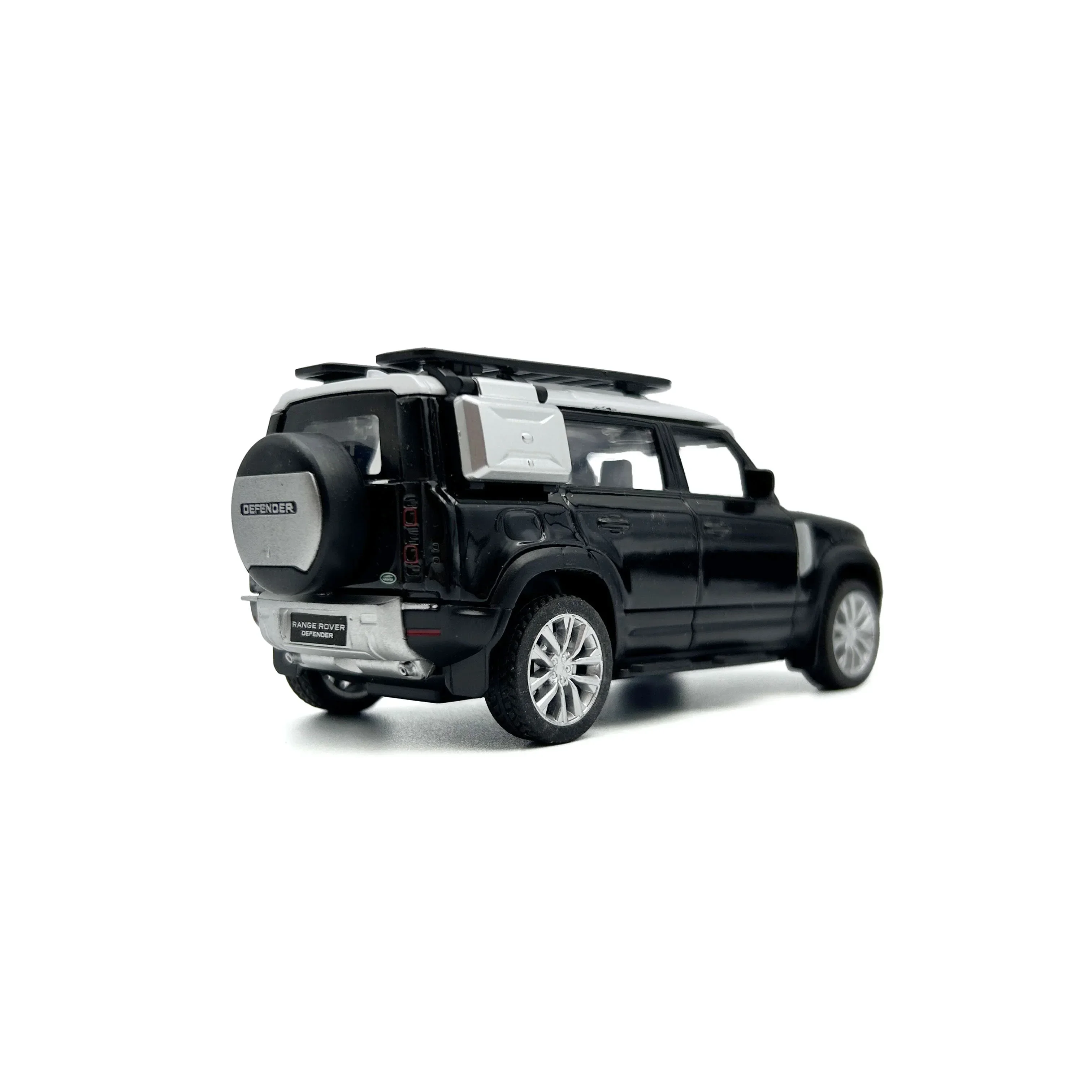 Uma caixa de 1:43 defender 110 p400 kit especial versão liga modelo de carro coleção infantil de brinquedos ornamentos presente do feriado