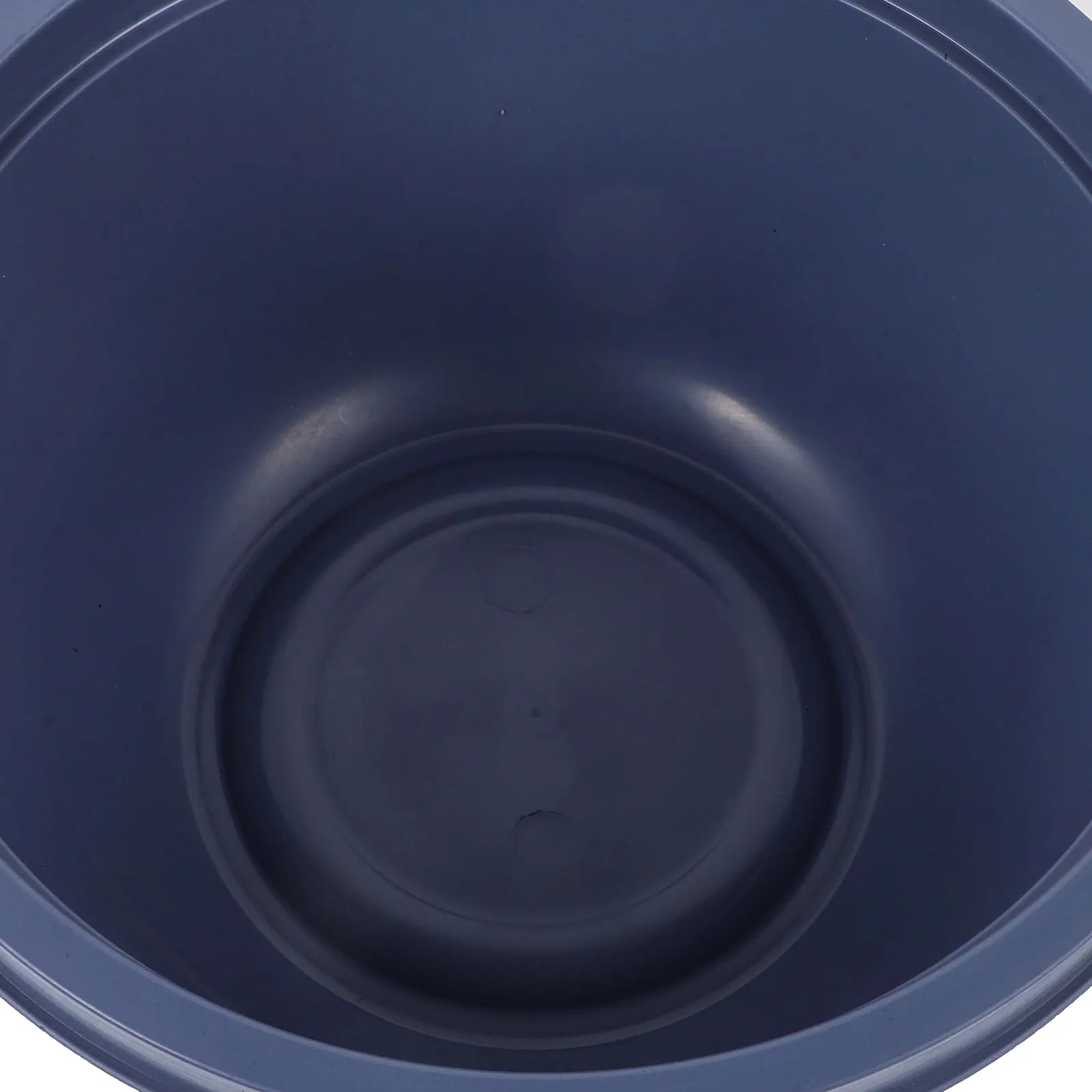 Portable Plastic Chamber Pot for Elderly Pregnant Disabled Adults Ergonomic Urine Bucket with Smooth Edges Non-Slip Base Easy