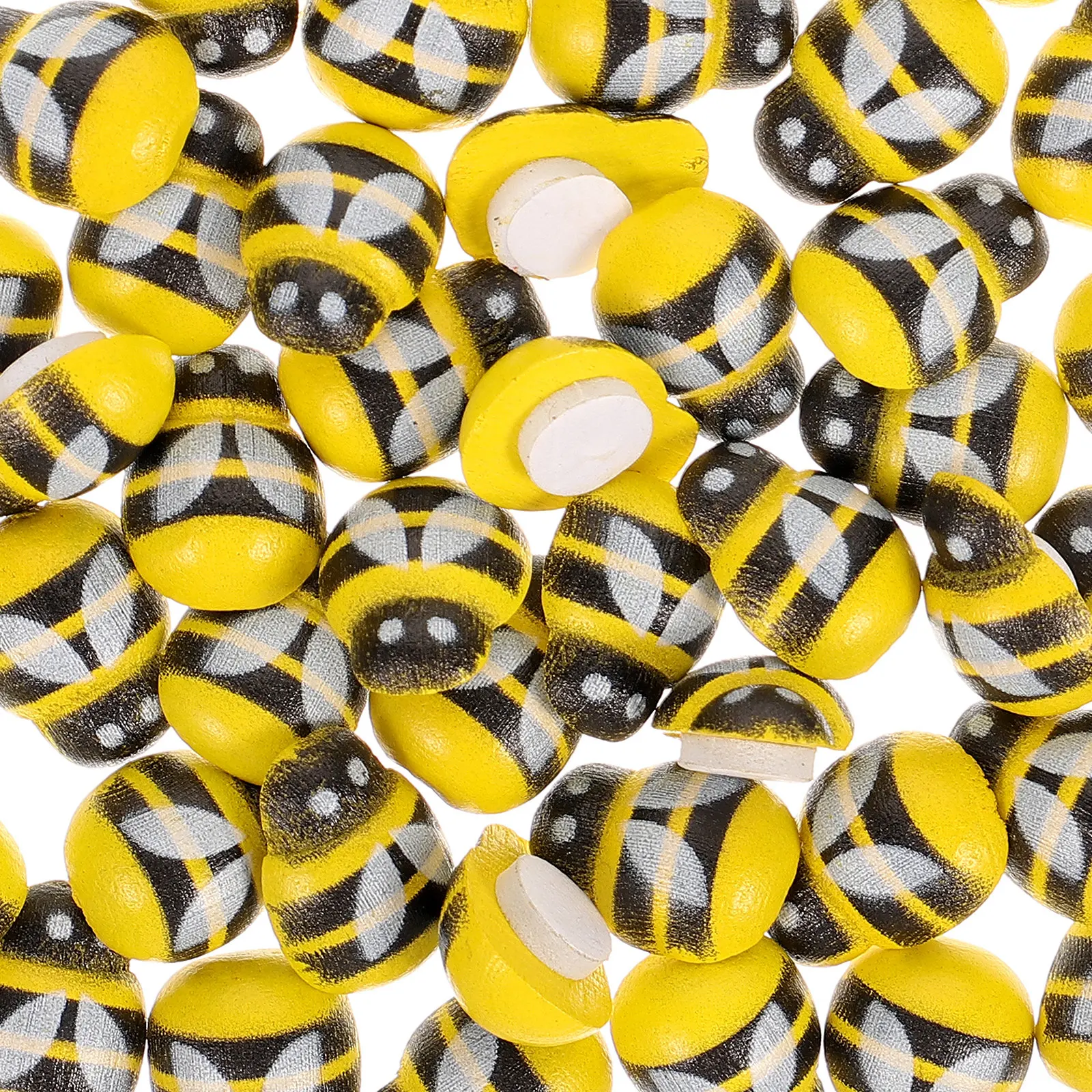 100Pcs Wood Ladybug Ornament Small Cute Handmade Garden Decor for Plants Birthday Engagement Micro Landscape DIY Crafts Making