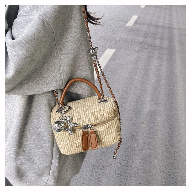 

Luxury Women's Hand Bags Made Of Premium Leather Boasting Casual Famous Spacious Soft Daily Refined Style​