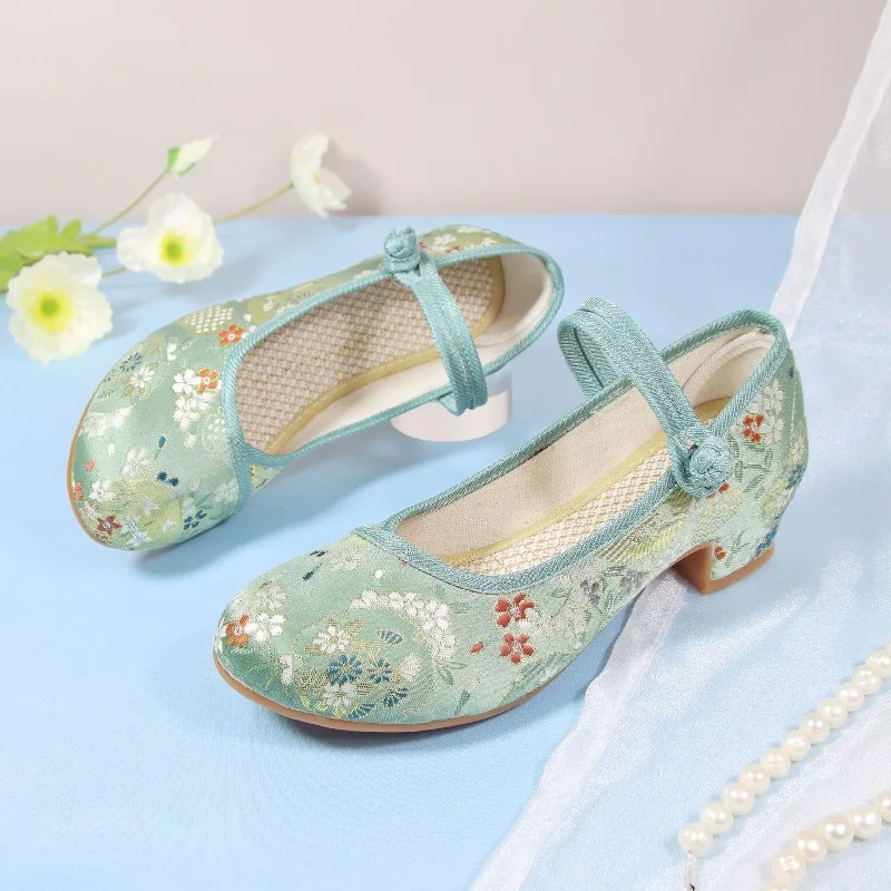 Ancient Cloth Shoes Women's Embroidered Middle Heel Cheongsam Hanfu Shoes