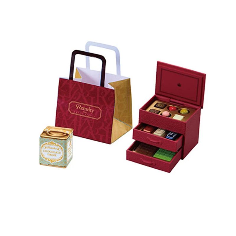 Originele animatiespel Randapparatuur Miniatuurscène Speelgoed Prtit Chocolaterie Gacha Anime Action Model Figures Collection