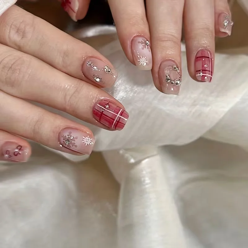 12-compartment burgundy bow nail art set, New Year's Christmas wreath accessories, trendy online influencer