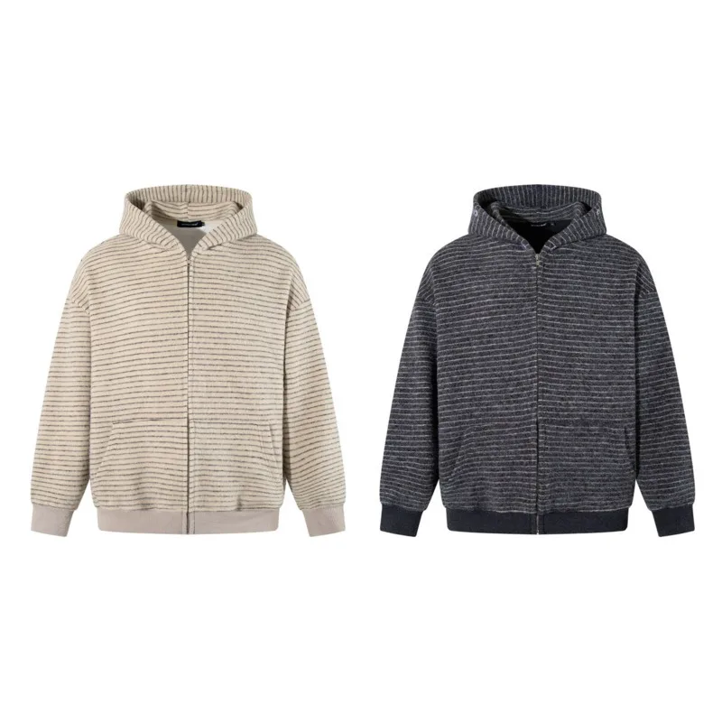 سترة زوجين فضفاضة غير رسمية لخريف وشتاء 2025 سترة أمريكية كلاسيكية قابلة للفصل بياقة كبيرة من الفرو سترة بقلنسوة مخططة