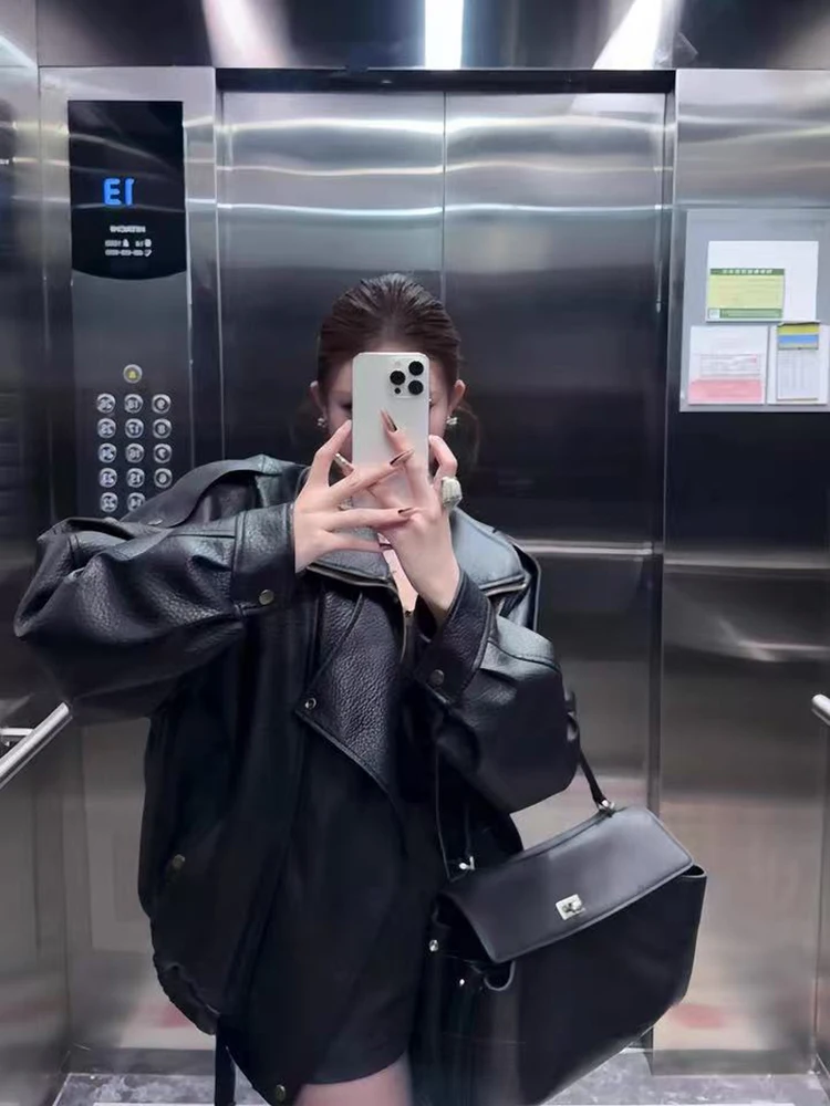 

Черные пальто из искусственной кожи, женские модные уличные пальто Y2K, свободная мотоциклетная куртка, осенняя американская женская универсальная верхняя одежда с лацканами