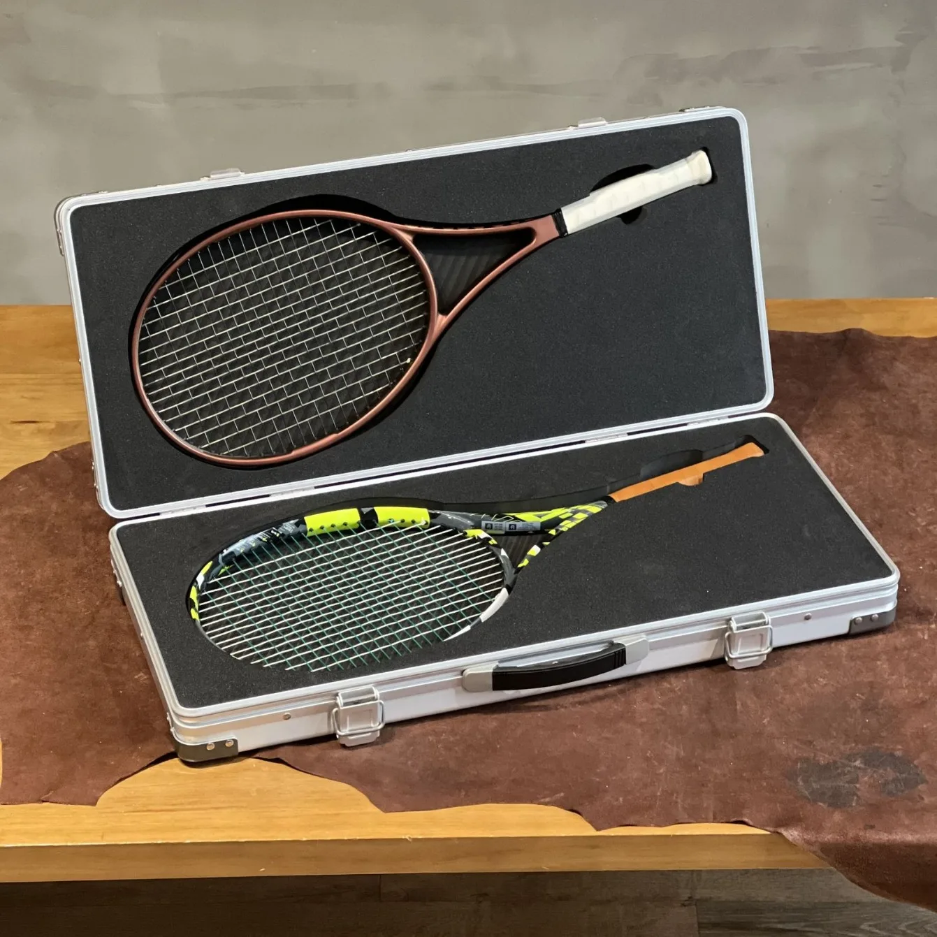 Lightweight portable aluminum case, sports equipment storage case, outdoor portable equipment instrument protective case