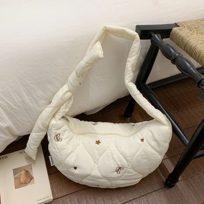 

Casual niche nylon cotton jacket bag for women2026New versatile crossbody bag, super popular single-shoulder underarm horn bag