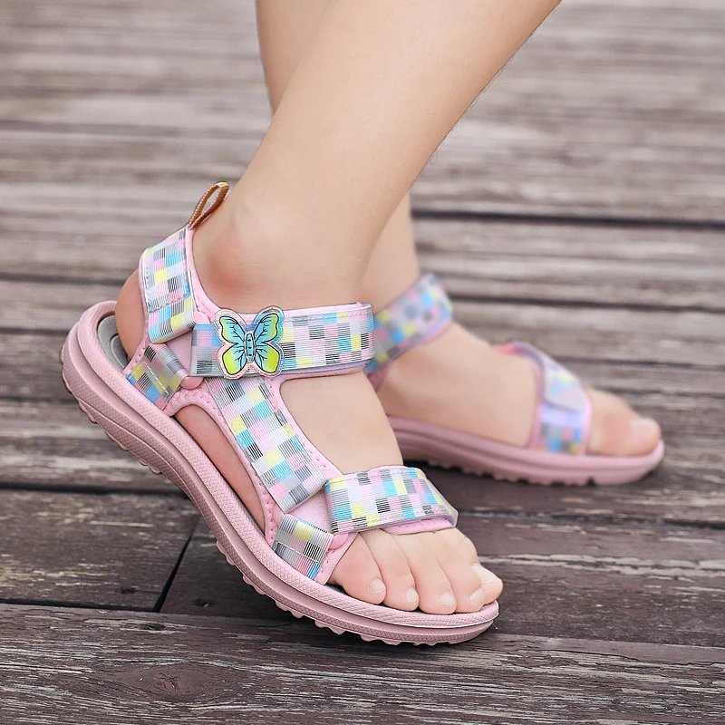 Sandali da ragazza per bambini scarpe estive indossano sandali da ragazza alla moda alla moda morbidi e confortevoli