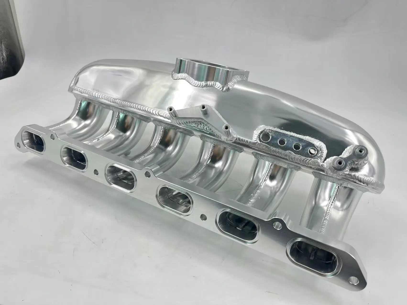 BMWN54 Modified air Intake Branch Is Suitable for F02 740 E92 E93 11617564679