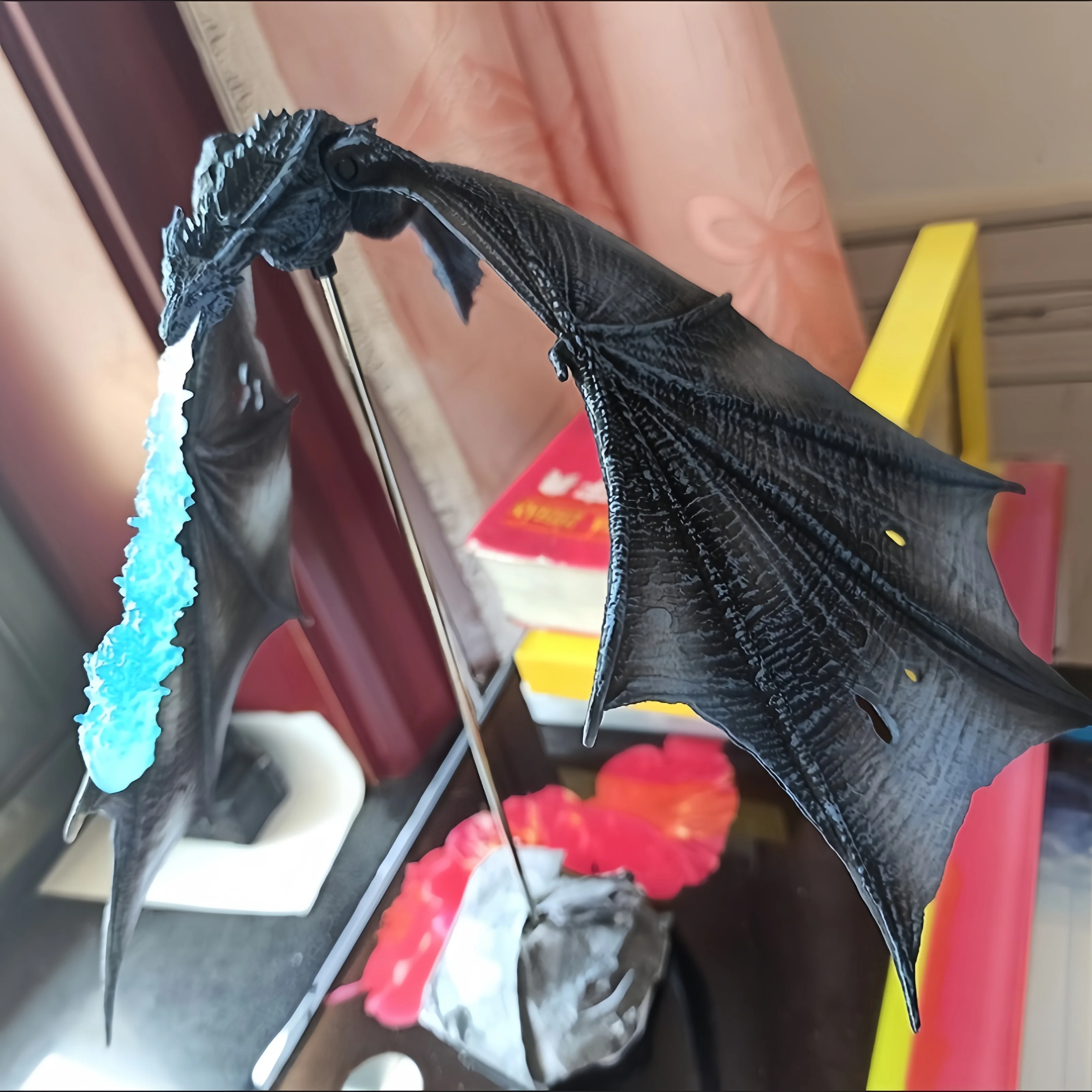 Hot Game Of Thrones Frost Wyrm Viserion dragón negro figura de acción móvil modelo juguetes decoración de escritorio vacaciones regalo coleccionable