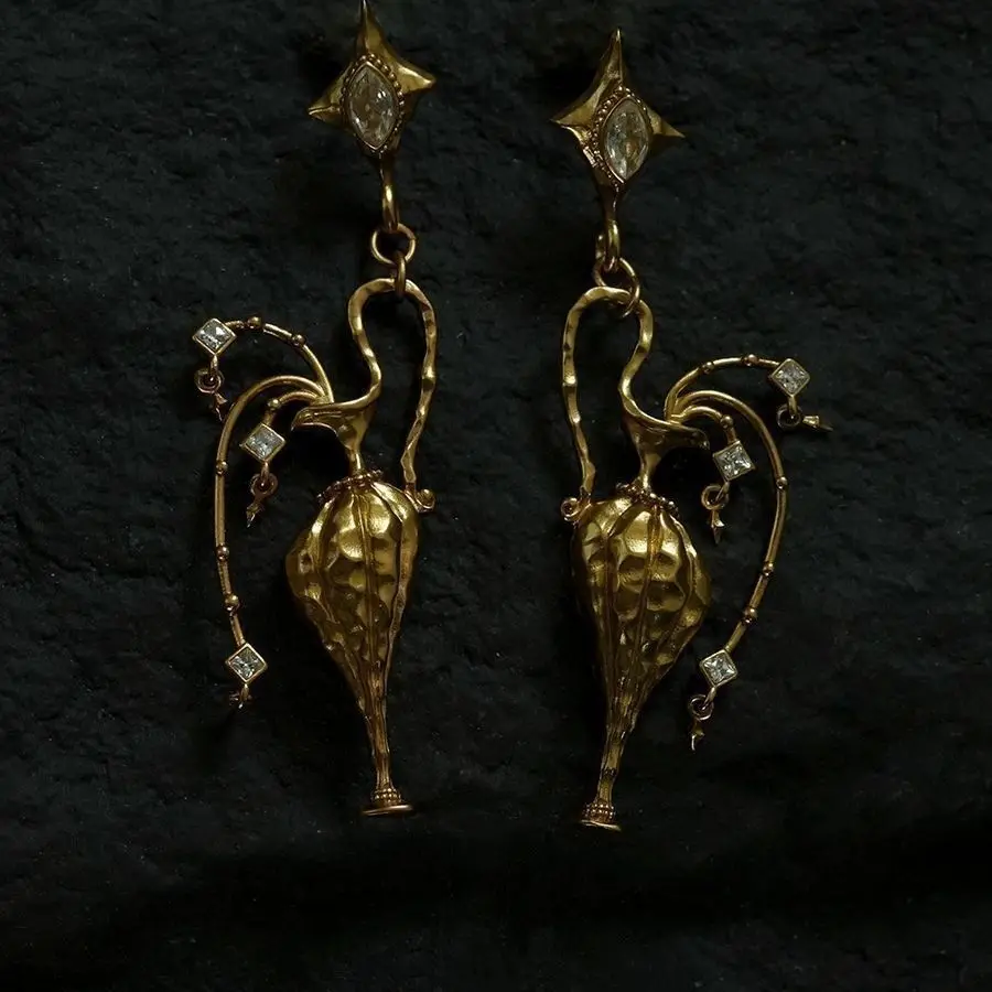 Luxury Style Star Wine Bottle Design Earrings Y2K Gothic Punk Gold Color Crystal Dangle Earrings For Women