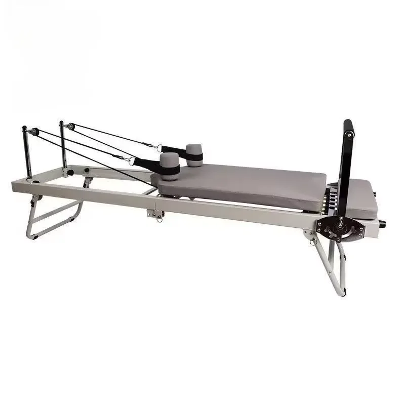 Draagbare opvouwbare Pilates Reformer voor het tonifiëren van het hele lichaam, het versterken van de core, afslanken en eenvoudige training thuis.