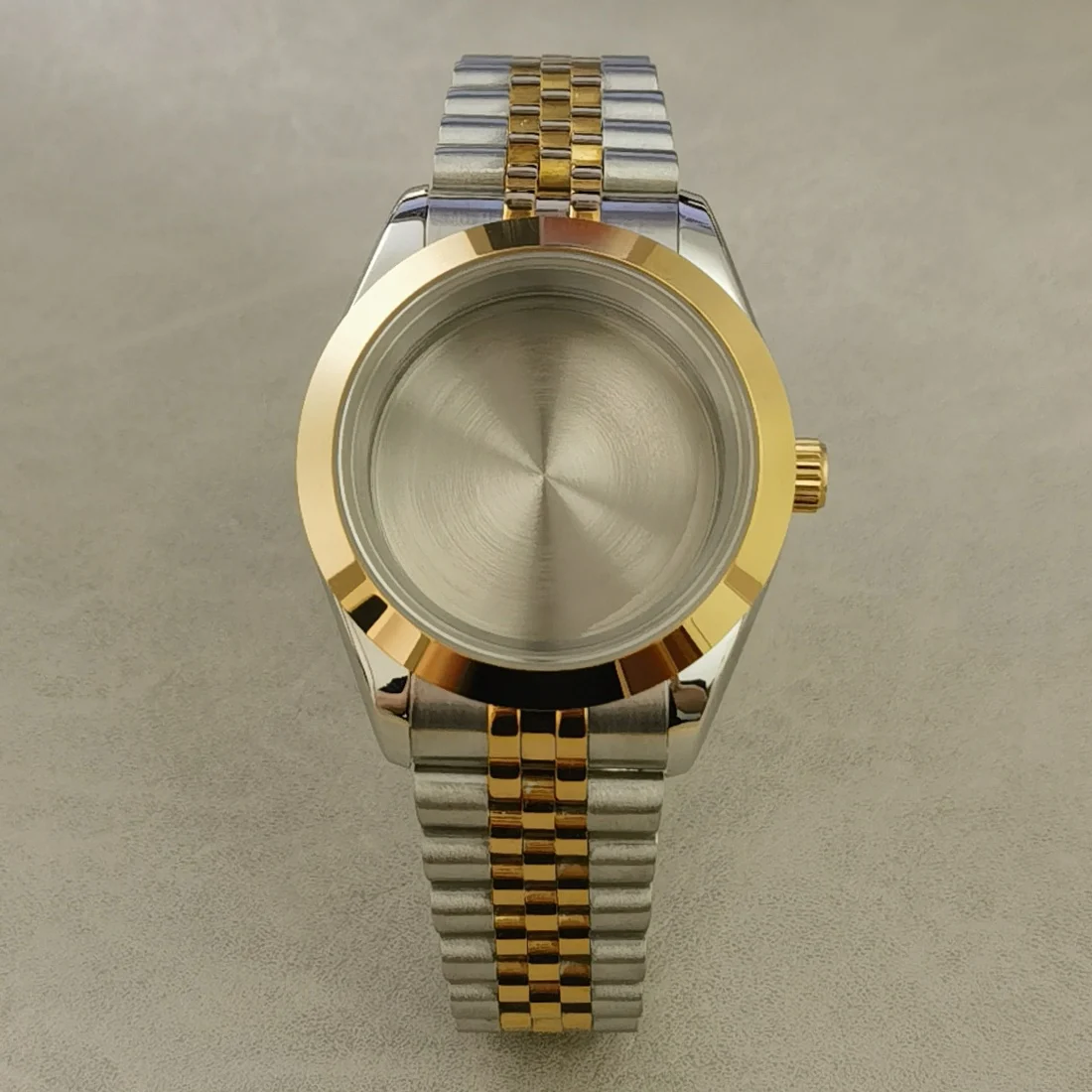 

28.5 Dial suitable for polished case accessories 39mm/36mm stainless steel watch accessories suitable for automatic nh35 movemen