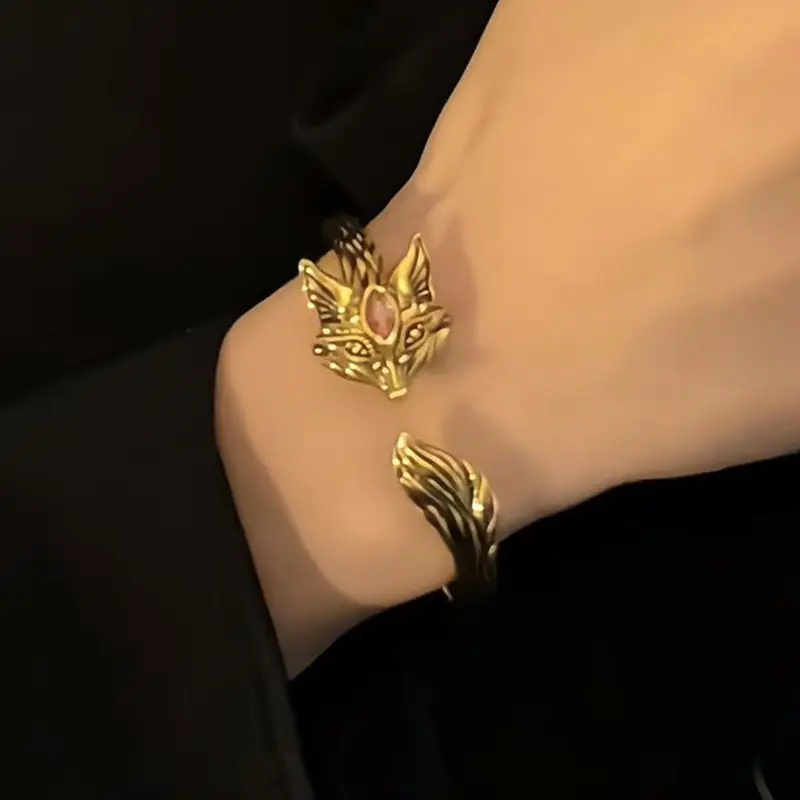 

Fox Retro Fashion Bracelet Light Luxury Bronze Color Old Hand Jewelry Men's and Women's Same Style Aggressive Internet Celebrity