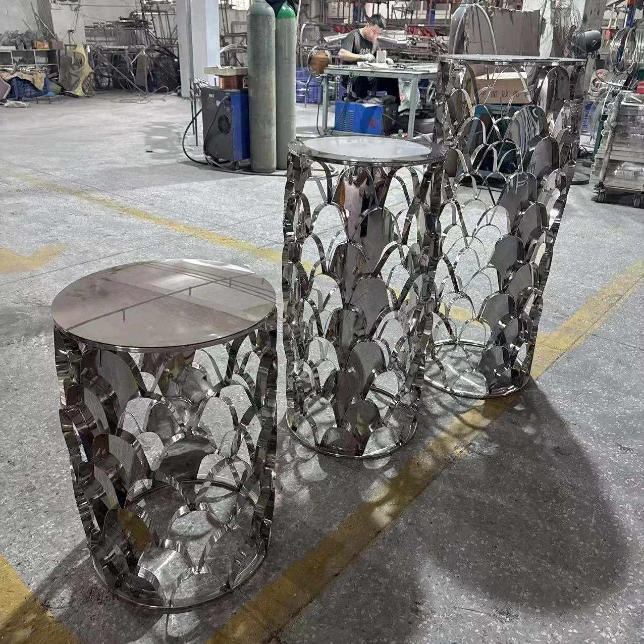 

High Quality Stainless Steel Wedding Cake Stands in Gold or Silver for Birthday Decorative Displays