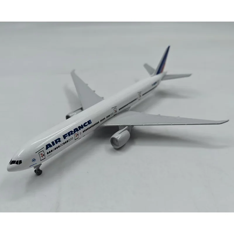 

Diecast 1/400 Scale Air France B777-300ER Alloy Aircraft Model Collection Decoration Display Gift