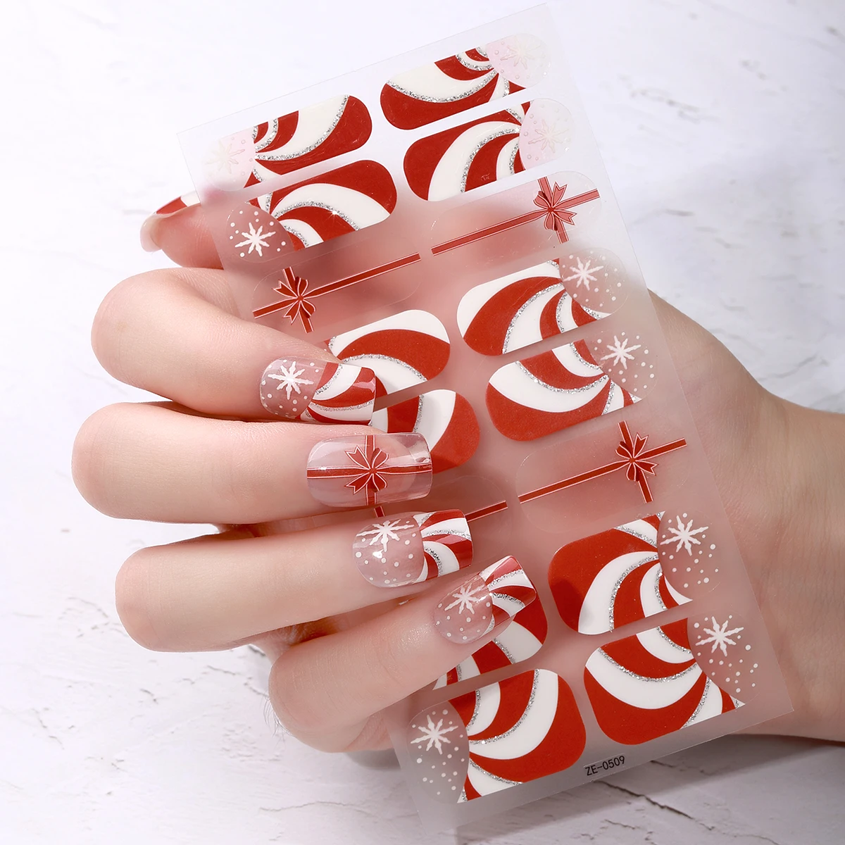 

16tips Christmas Baking-Free Nail Stickers Glitter Snowflake Adhesive Nail Strips Patch Slider Full Cover DIY Nail Decoration
