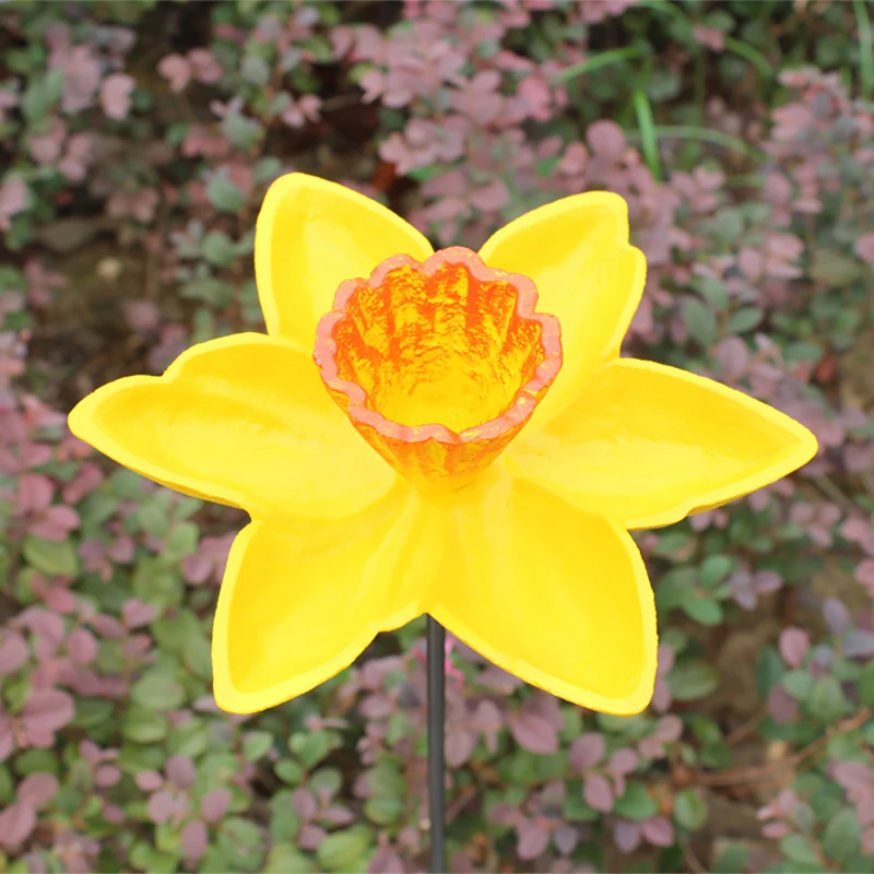 Vintage Hand Painted Yellow Daffodi Flower Design Cast Iron Bird Feeder Plate with Plug Garden Decor Heavy Sturdy Metal Birdbath