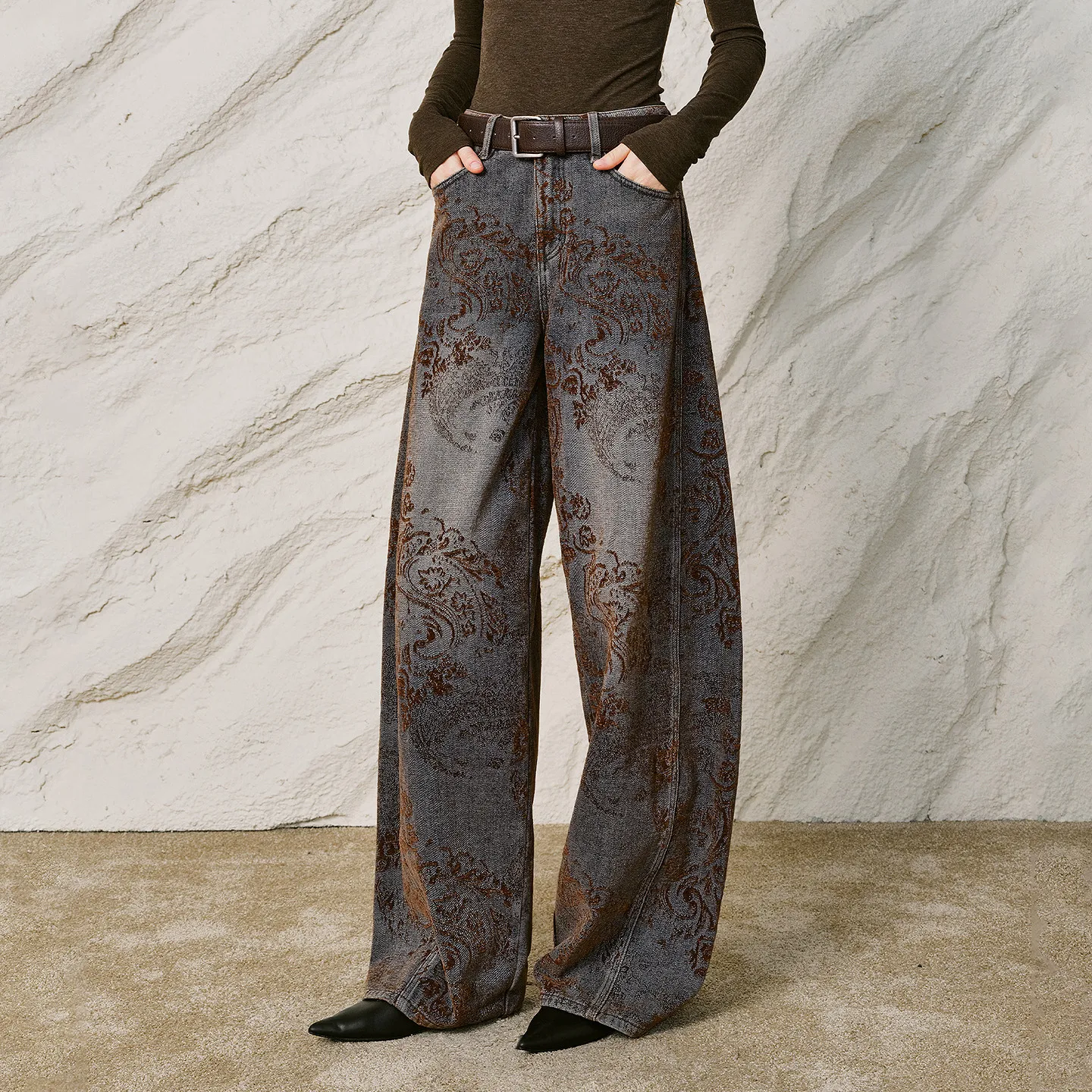 TOYOUTH Women Pants 2026 Winter New Vintage Paisley Jacquard Seam Curved Fleece Lined Denim Trousers