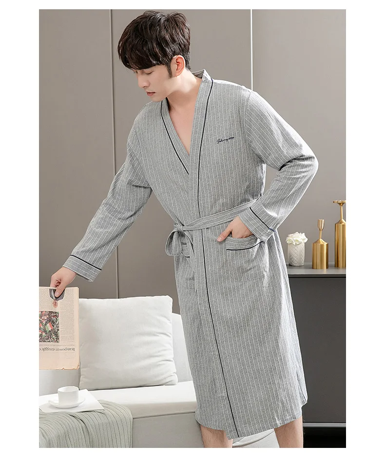 Bata para hombre de manga larga