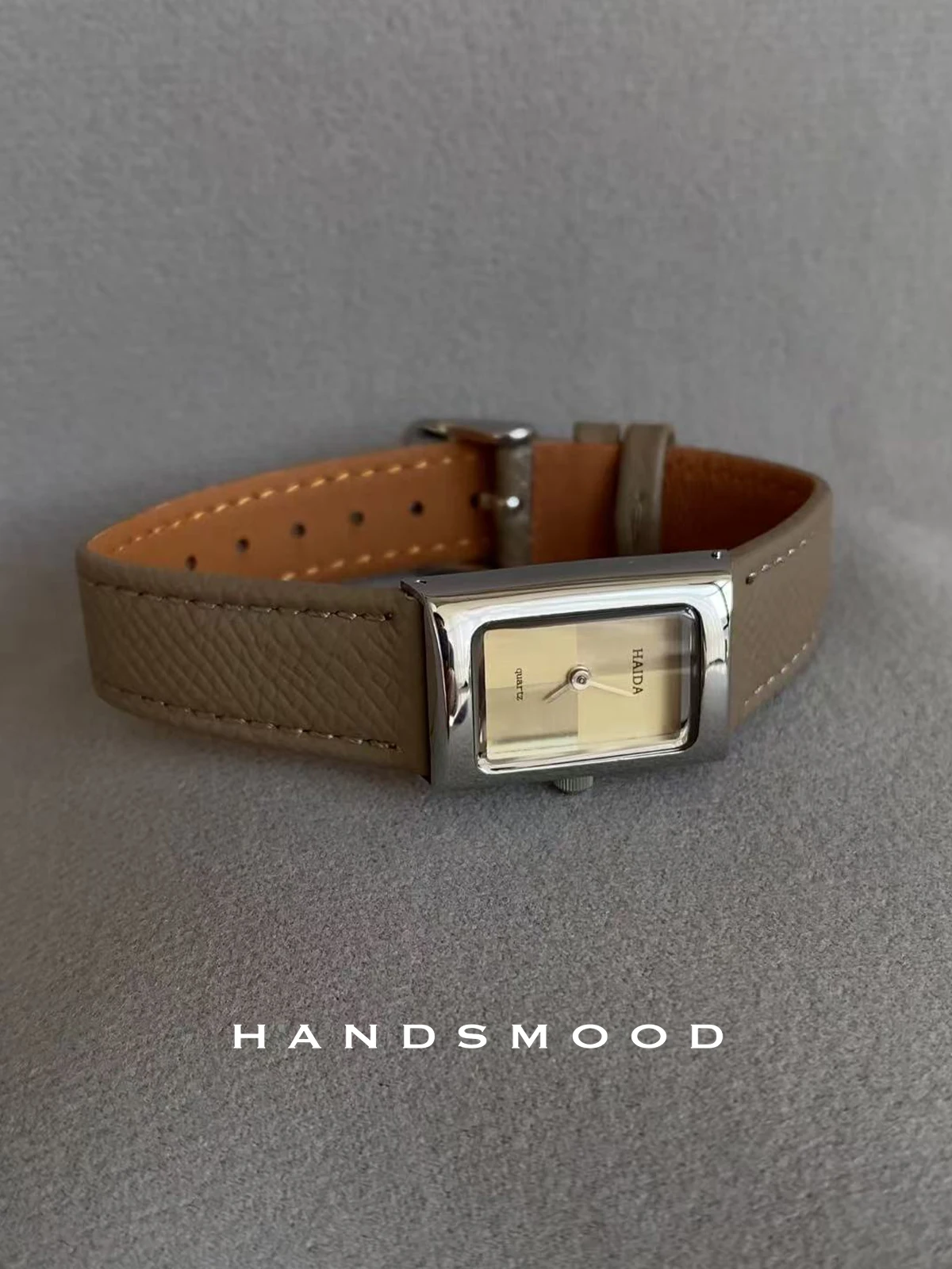 

Elegant women's watchhighend square color matching design casual temperament versatile women's leather watch women's accessories