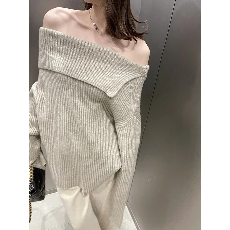 

Thickened Soft Shoulder Bared Knitted Sweater Street Style Straight Cut Long Sleeve Regular Length One Shoulder Neckline Wome...