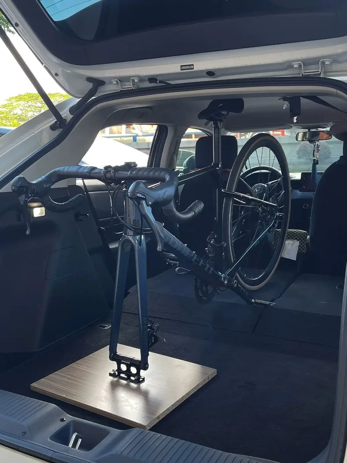 

Велосипедная вилка, багажник на крышу, быстросъемная сквозная ось, регулируемый универсальный багажник грузовика, многопозиционное крепление, велосипедные аксессуары