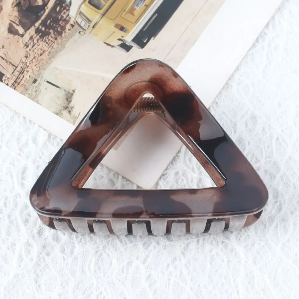 Chic Matte Hollow Claw Clip Geometric Shark Hair Clip Fashion Elegant Hair Styling Accessories For Women Autumn