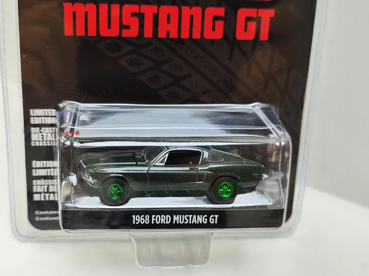 1: 64 1968 Ford Mustang GT Fastback Highland Green Edition Collection of car models