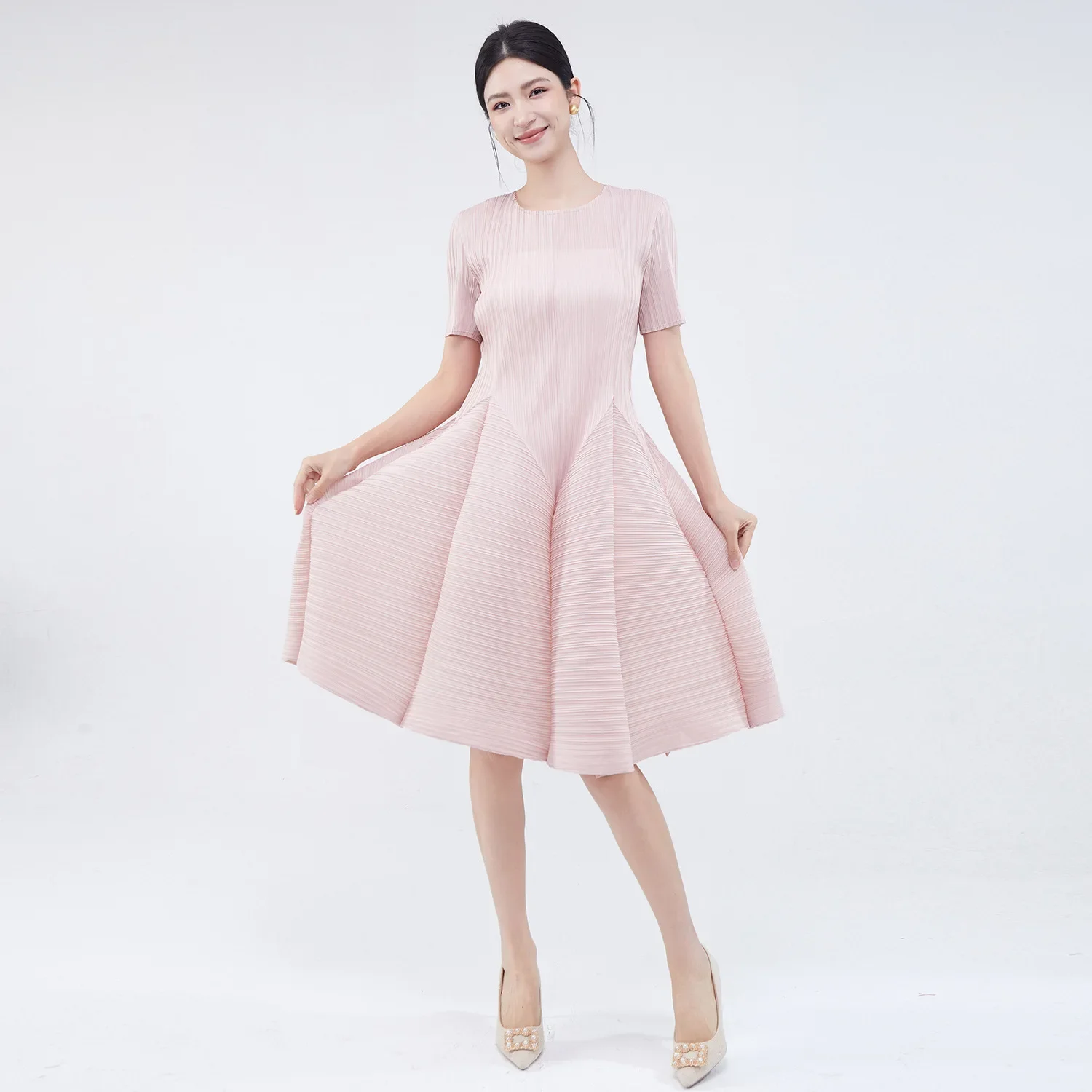 

Fashion Temperament Dress 2025 Spring New Round Neck Short-sleeved Bud Skirt Medium and Long High-end Versatile Skirt Tide