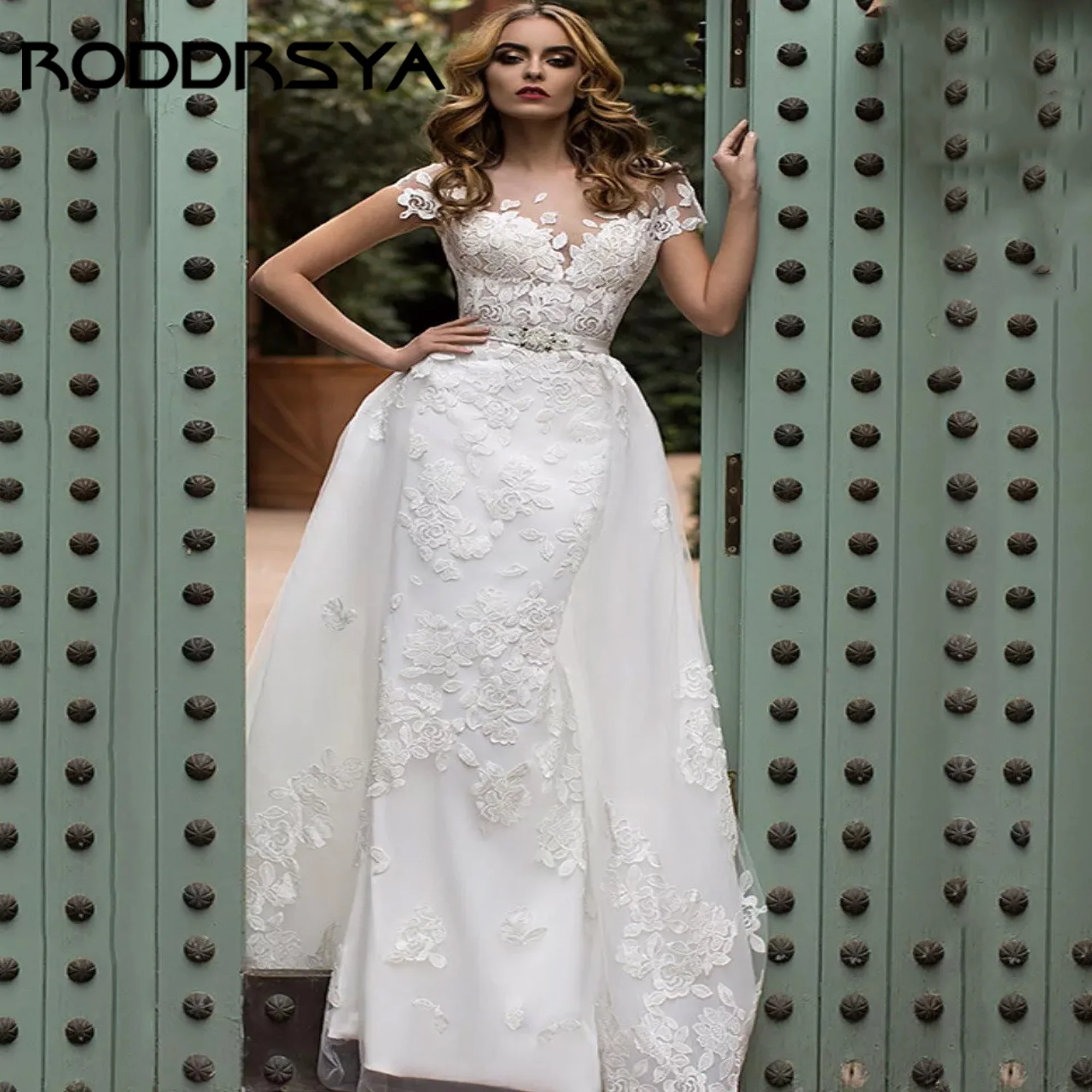 

RODDRSYA Sleeveless Scoop Neck Wedding Dress Lace Appliques Illusion Bride Gowns A-Line Exquisite suknia ślubna 2025 Customized