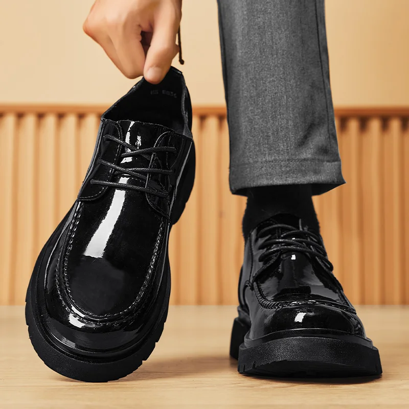 Brand Spring Autumn Men Dress Shoes Lace Up Casual Black Leather Shoes Men Glossy Loafers Luxury Wedding Party Male Shoes men