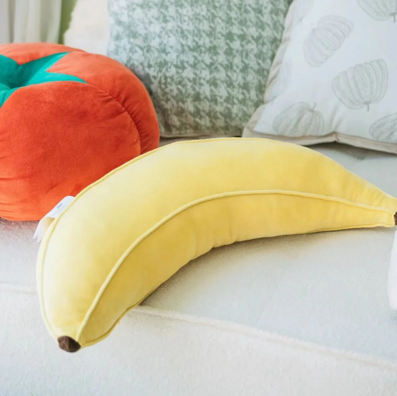 Creative Soft Plush Fruit Pillow Large Realistic Banana Throw Pillow Stuffed Cotton for Halloween Christmas Gift