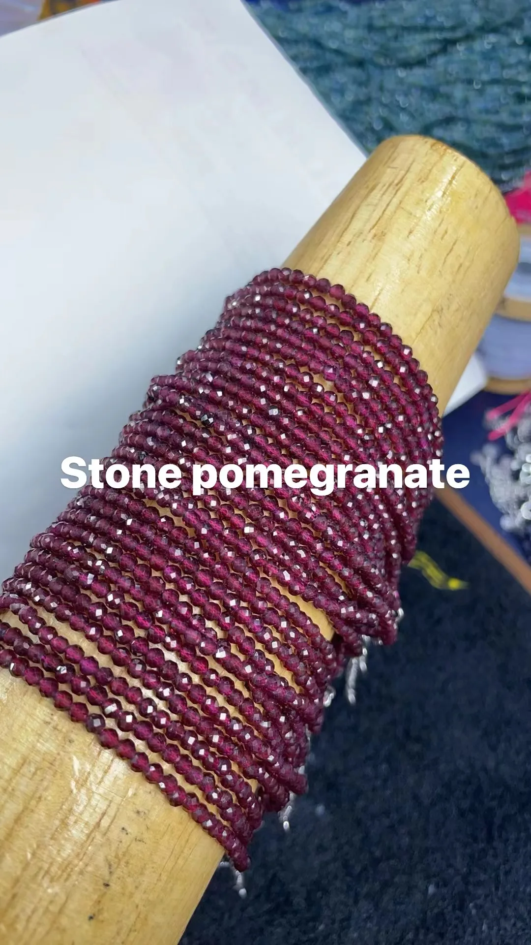 Natural Stone Pomegranate Tianhe River Stone 3mm Hands The Length Is 17cm