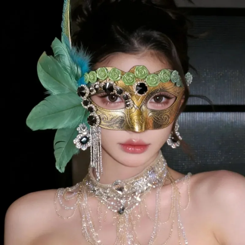 

Маскарадная маска для вечеринки на Хэллоуин: винтажная кружевная маска с розами и перьями для пар, для выступлений