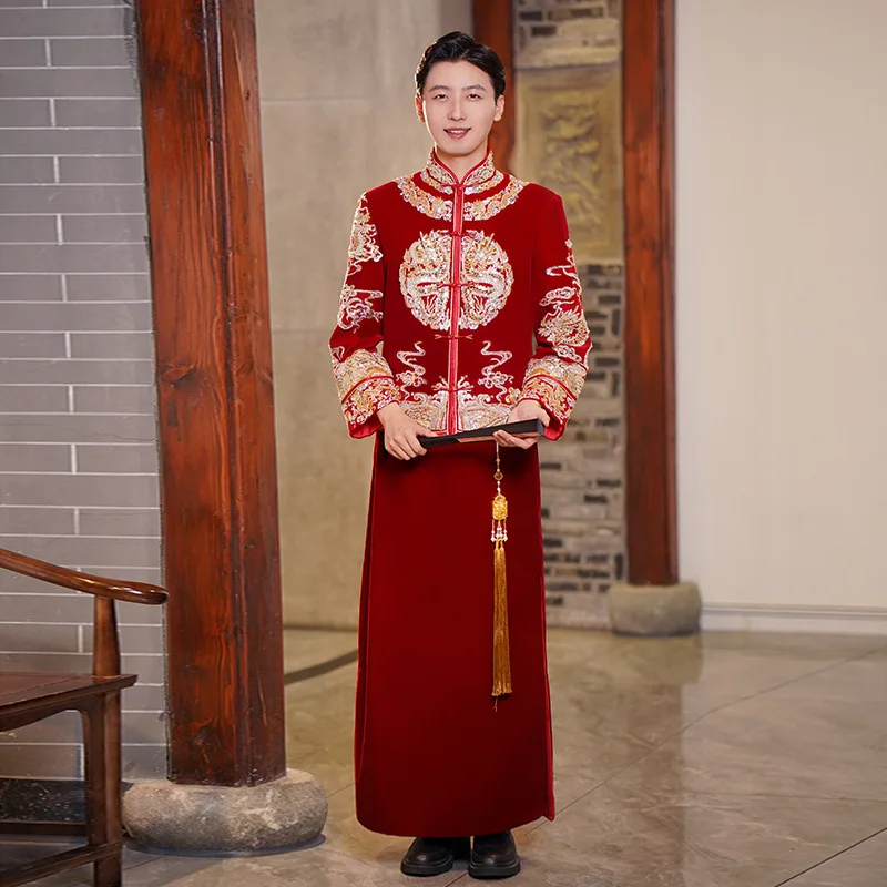 

Chinese Traditional Bride Groom Wedding Dress Exquisite Dragon Embroidery Velour Tang Suit Suit Men Women Banquet Gown