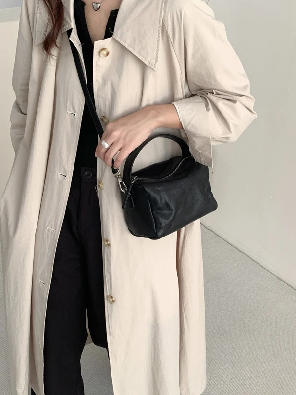 Black Queen Head Layered Vegetable Tanned Cowhide Pillow Bag Handbag 2026 New Simple Versatile Genuine Leather Crossbody Bag