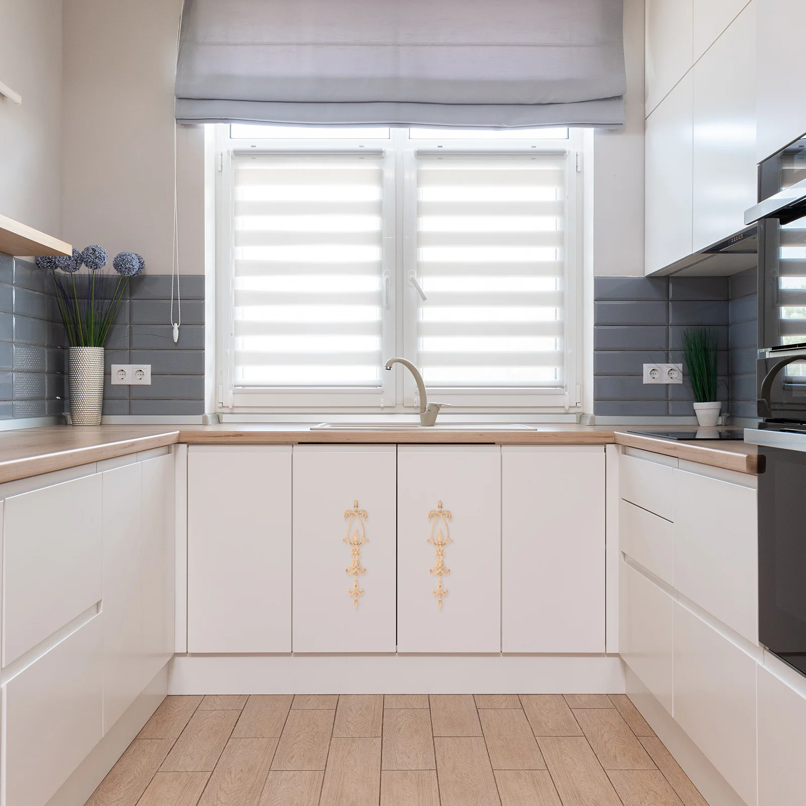 

2Pcs Solid Wood Wardrobe Applique Premium Carved Furniture Decoration Wall Cabinet Cupboard Closet Art Decor Lightweight Easy