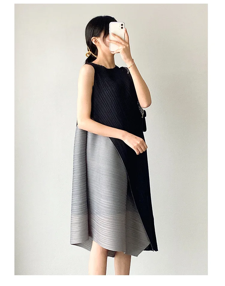 Miyake Plissiertes Kleid mit Farbblock-Design, Sommer 2025, Neues Modell mit Farbkollisions-Effekt, Locker Geschnittener A-Linien-Rock in Übergröße – Detail 4