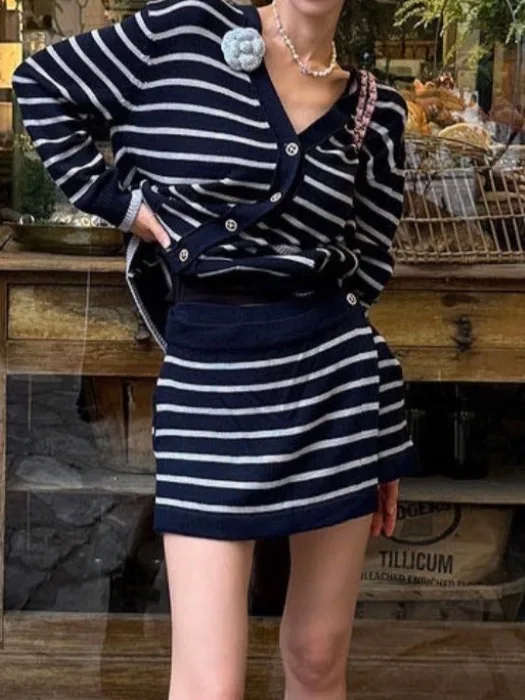 

Chic Autumn New V-ne Long Sve Knitted Open Cardigan Women's High Waist Skirt Two-piece Set Faionable Polyester Fiber