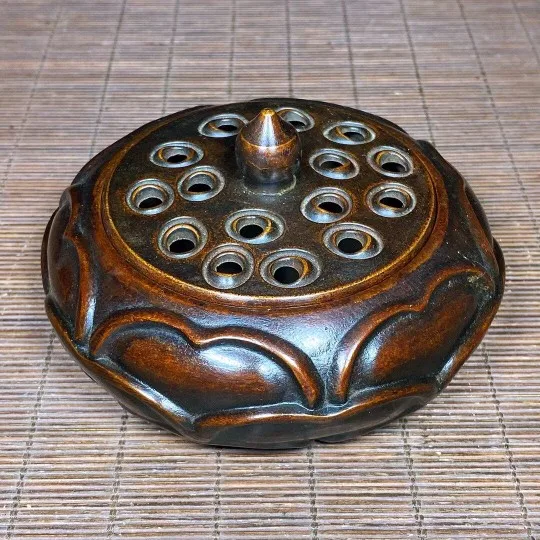 Pure copper lotus incense burner, height 6.5 centimeters, width 10 centimeters, weight 472 grams