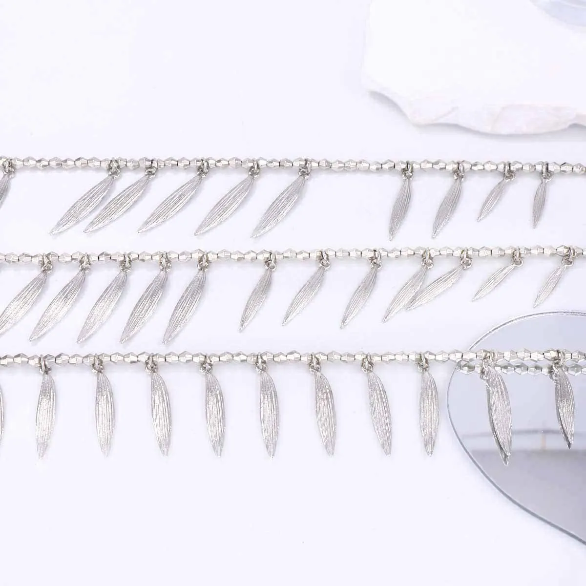 ZAA Personality Beaded Splicing Alloy Feather Leaves Charm Necklace for Women Holiday Party Jewelry Neck Accessories