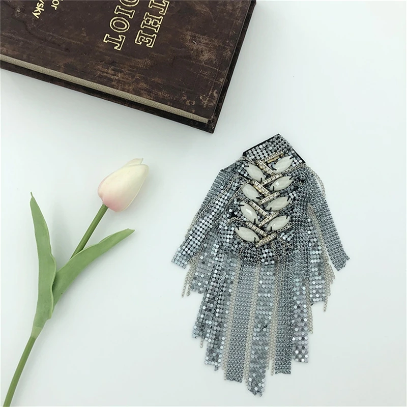 Fashion Handmade Shoulder Jewelry Tassel Rhinestones Epaulettes Clothing Accessories Brooch Epaulet Shoulder Brooches Gift